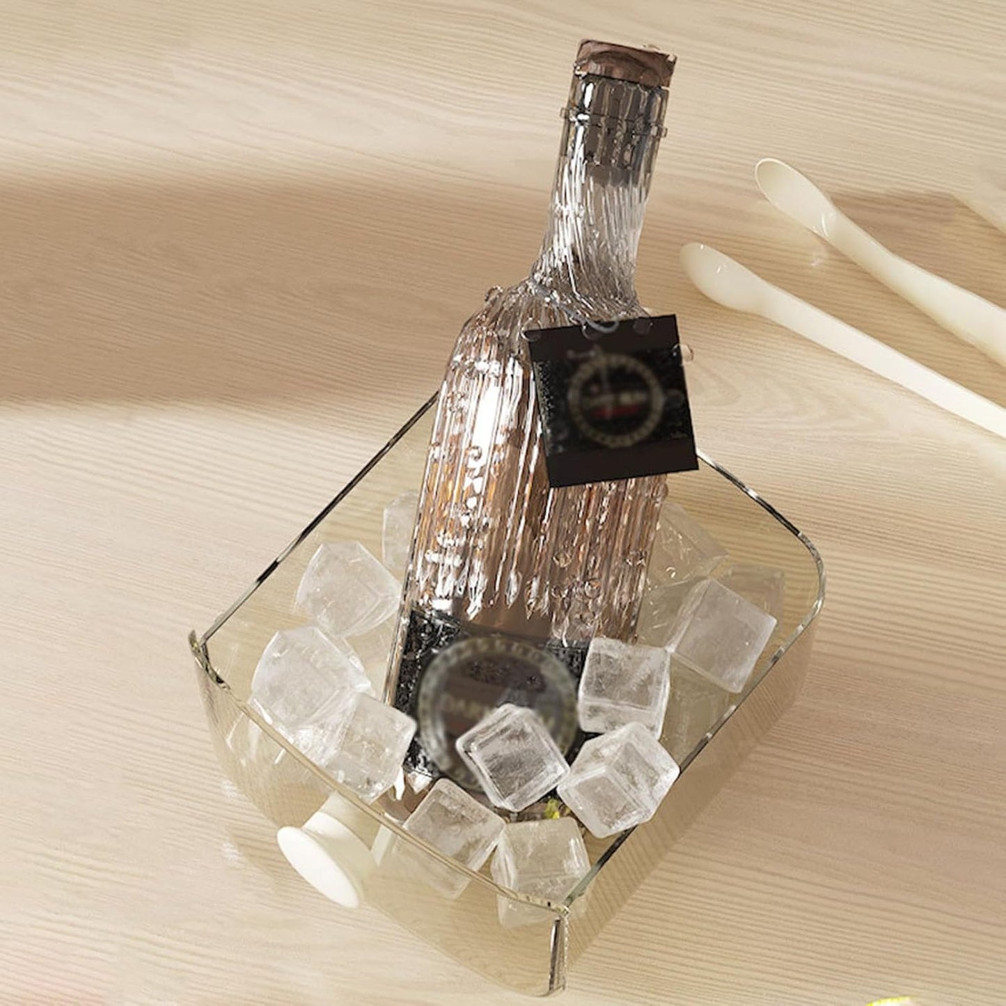 Chilling Crystal Ice Cube Maker Tray and Dispenser